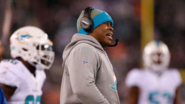vance-joseph-denver-broncos-miami-dolphins.jpg